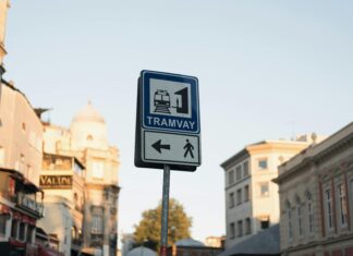 A Foreigner’s Guide To Istanbul’s Historic Mosques: Secrets Revealed