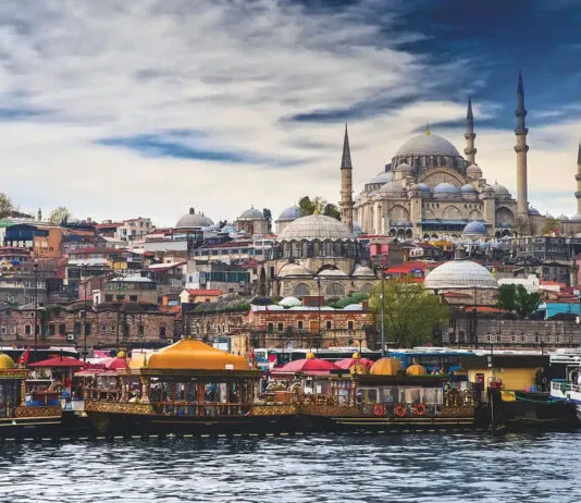 Best Areas To Stay In Istanbul For Foreigners: Ultimate Guide Best Areas To Stay In Istanbul For Foreigners