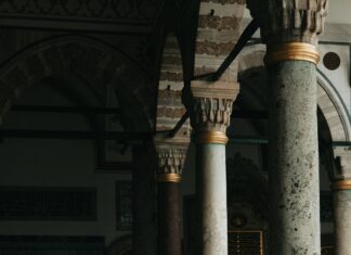 A Cultural Guide To Visiting Turkish Cemeteries: Secrets Unveiled