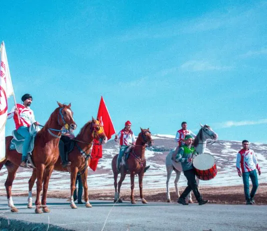 Where To Experience Traditional Turkish Music Live: Ultimate Guide Home