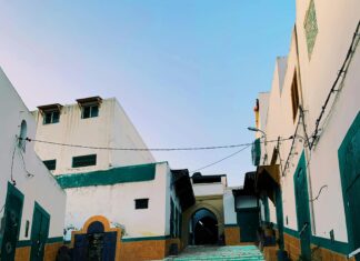 Visiting Historical Caravan Routes: Discover Secrets of Ancient Journeys