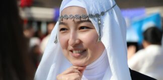 A Guide To Traditional Turkish Jewelry: Discover Timeless Beauty