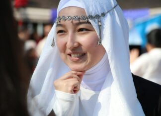 A Guide To Traditional Turkish Jewelry: Discover Timeless Beauty