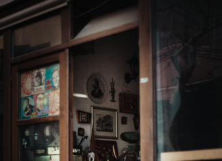 A Guide To Antique Shopping In Turkey: Discover Hidden Treasures